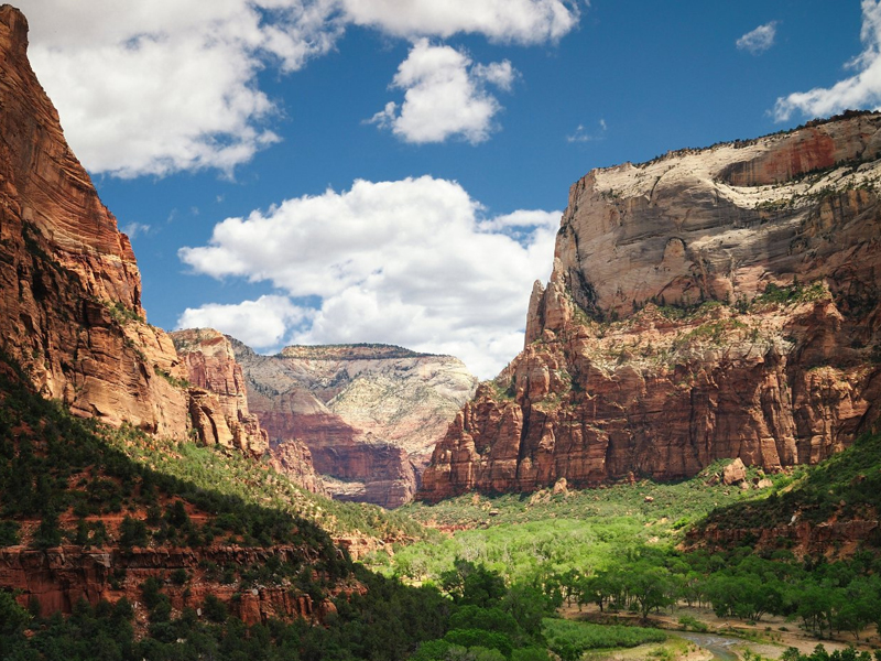 美东西海岸大瀑布，黄石，羚羊峡谷16晚18日游